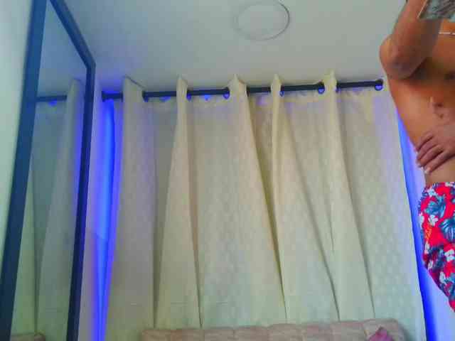 couple-hot-xxx webcam