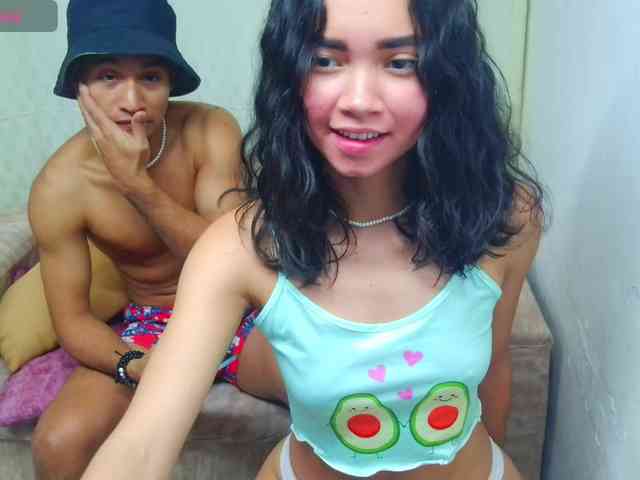 couple-hot-xxx webcam