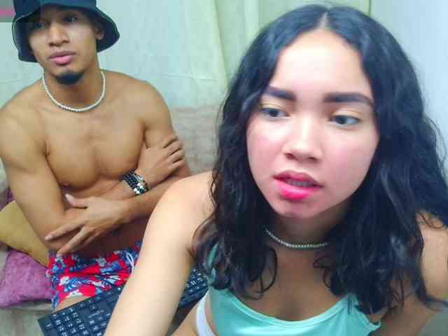 couple-hot-xxx webcam