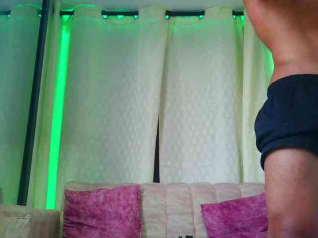 couple-hot-xxx webcam