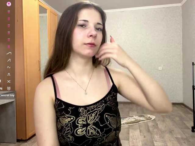 CherriNavarette's BongaCams show and profile