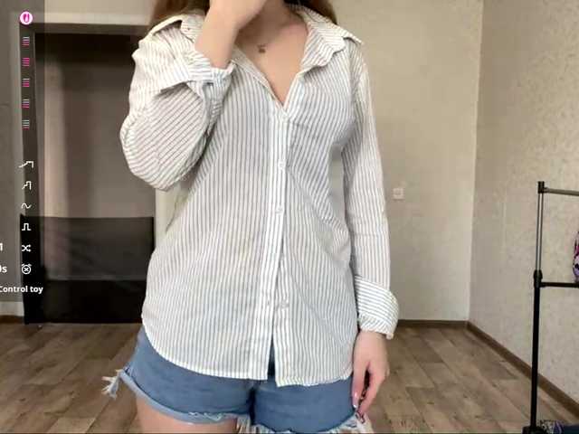 CherriNavarette's BongaCams show and profile