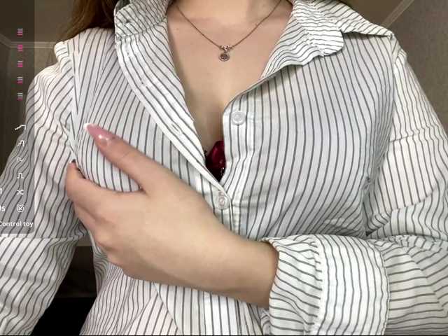 CherriNavarette's BongaCams show and profile