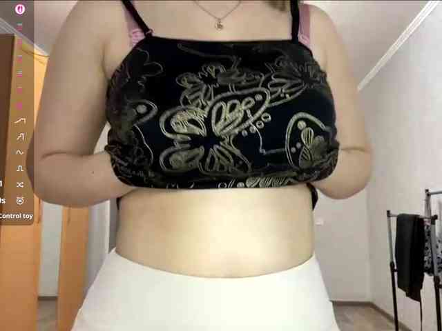 CherriNavarette webcam