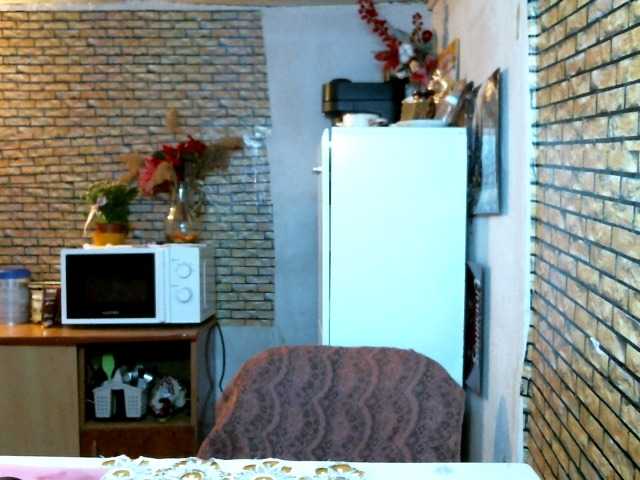 couplereal live room