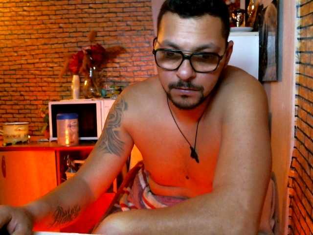 couplereal webcam stream