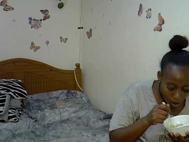 Prettykemi's BongaCams show and profile