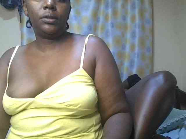 Spicyboobs100 webcam