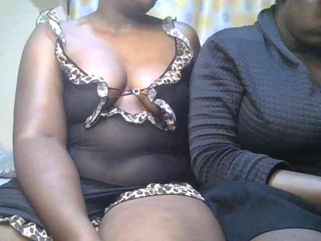 Spicyboobs100 webcam