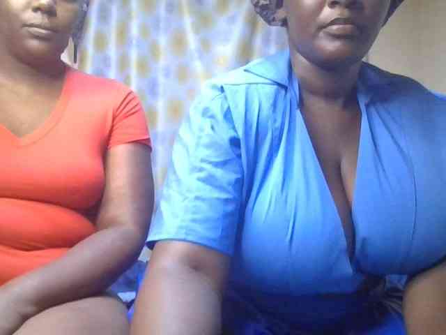 Spicyboobs100 webcam