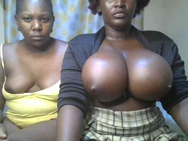 Spicyboobs100 webcam