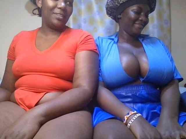 Spicyboobs100 webcam