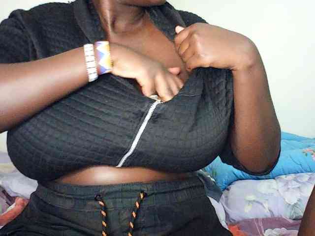 Spicyboobs100 webcam