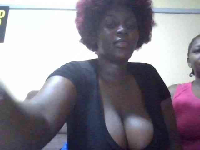 Spicyboobs100 webcam