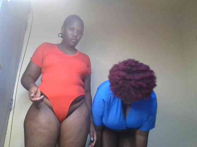 Spicyboobs100 webcam