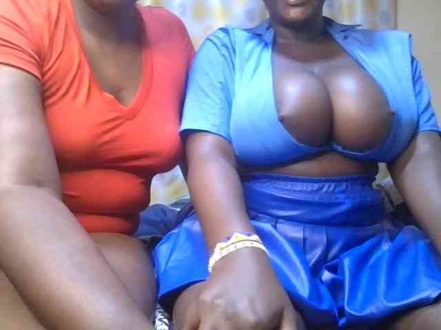 Spicyboobs100 webcam