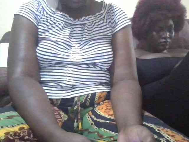 Spicyboobs100 webcam