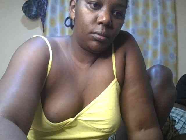 Spicyboobs100 webcam