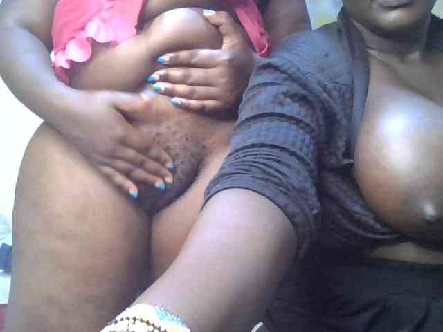 Spicyboobs100 webcam