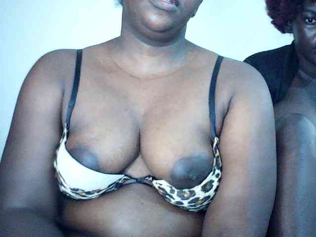 Spicyboobs100 webcam