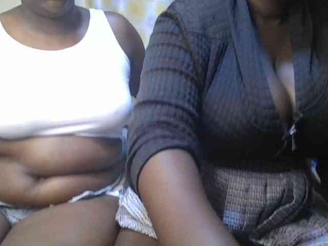 Spicyboobs100 webcam