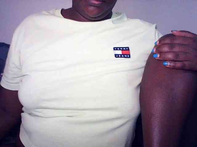 Spicyboobs100 webcam