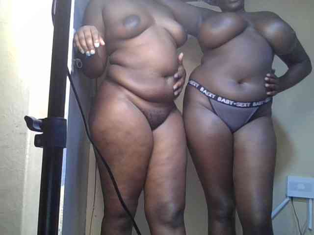 Spicyboobs100 webcam