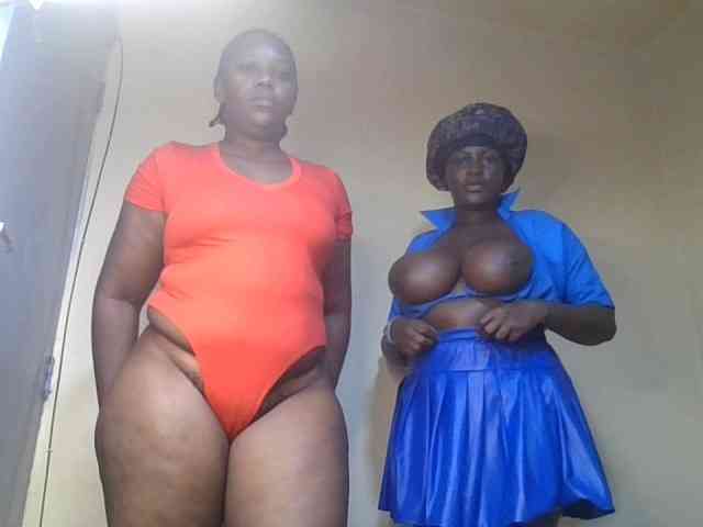 Spicyboobs100 webcam