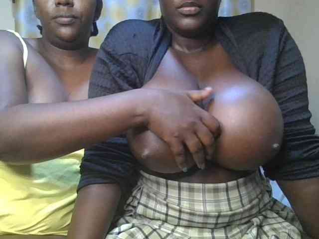 Spicyboobs100 webcam