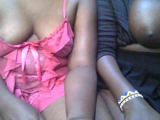 Spicyboobs100 webcam