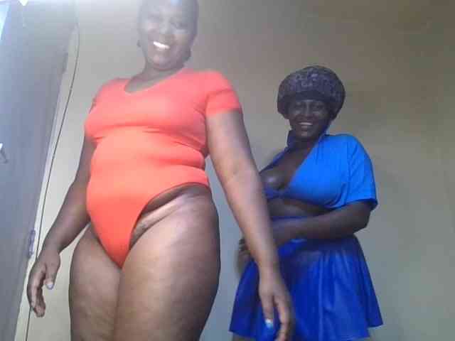 Spicyboobs100 webcam