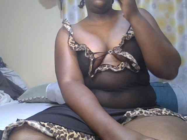 Spicyboobs100 webcam