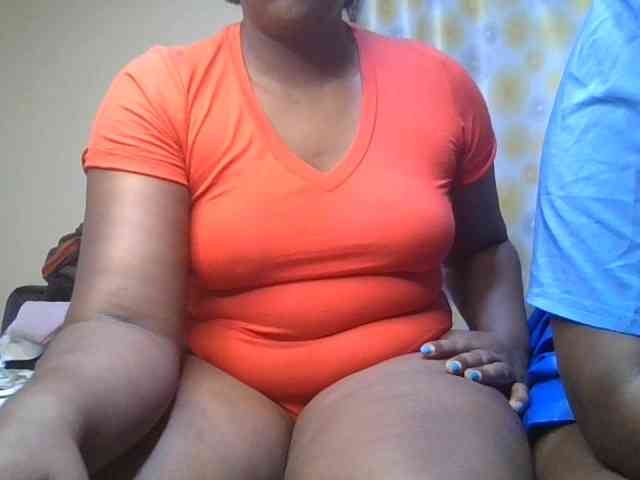 Spicyboobs100 webcam