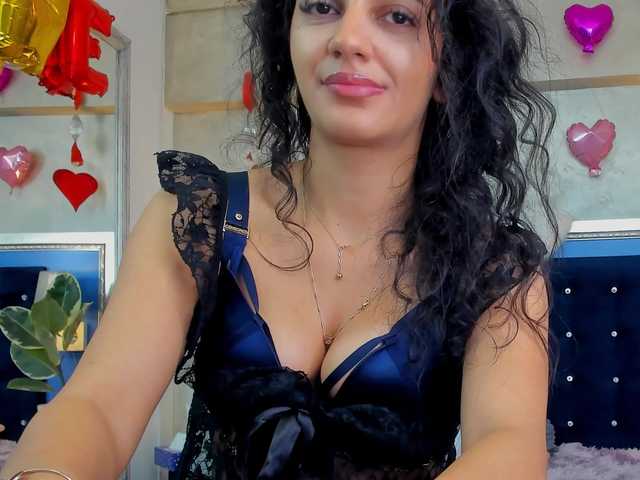 YasmineDelight live room