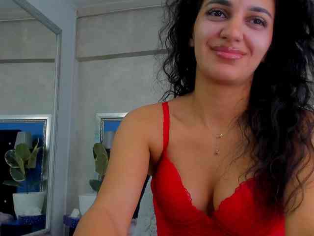 YasmineDelight webcam