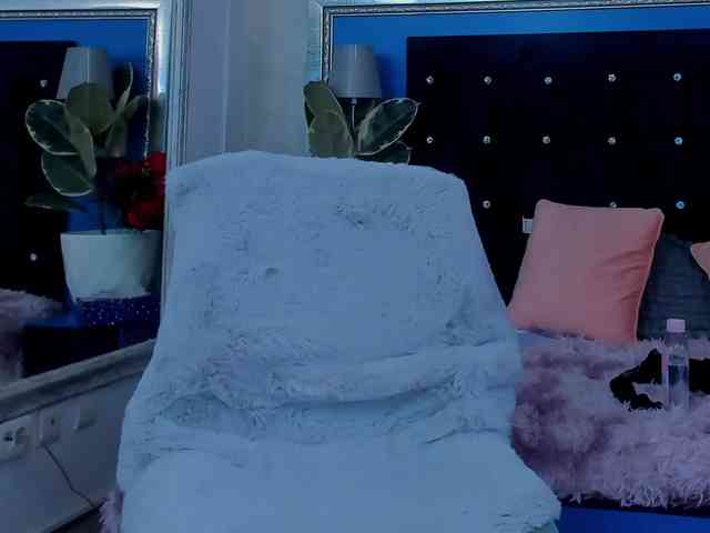 YasmineDelight webcam