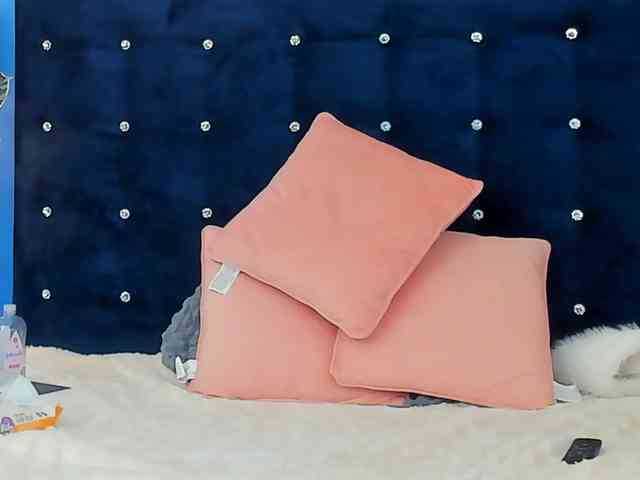 YasmineDelight webcam