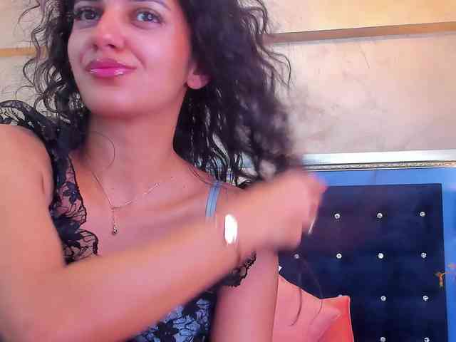 YasmineDelight webcam