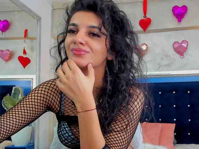 YasmineDelight webcam