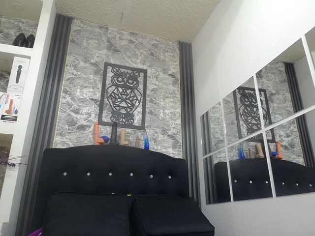 big-tits-horny's BongaCams show and profile