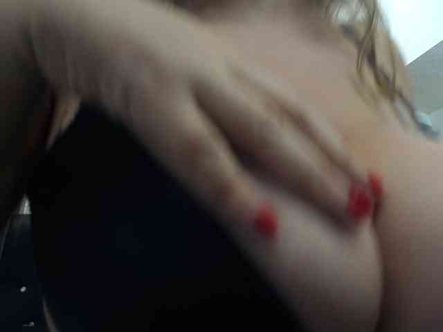 big-tits-horny webcam