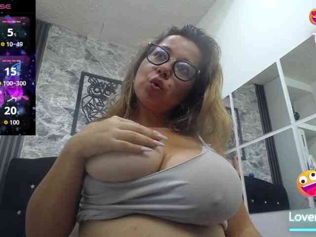 big-tits-horny webcam