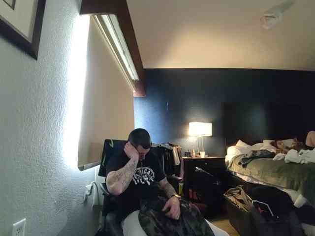 tryme69911 Live Webcam on BongaCams