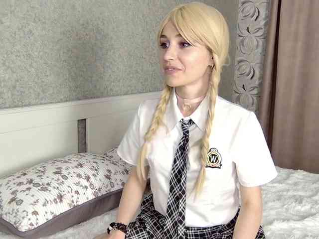 MillaLunaStiy webcam