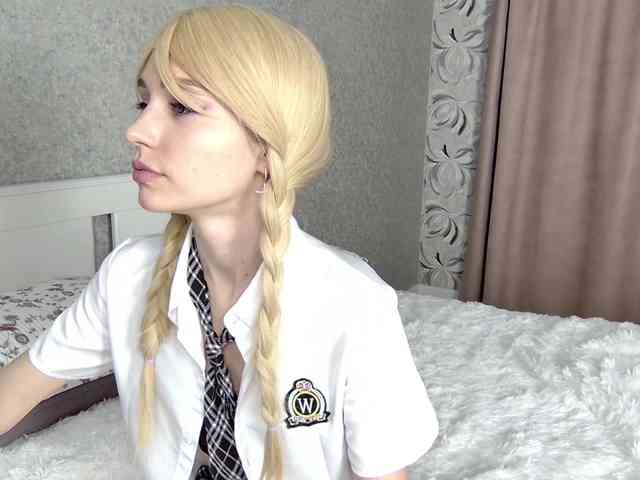 MillaLunaStiy webcam