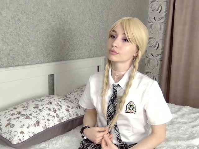 MillaLunaStiy webcam