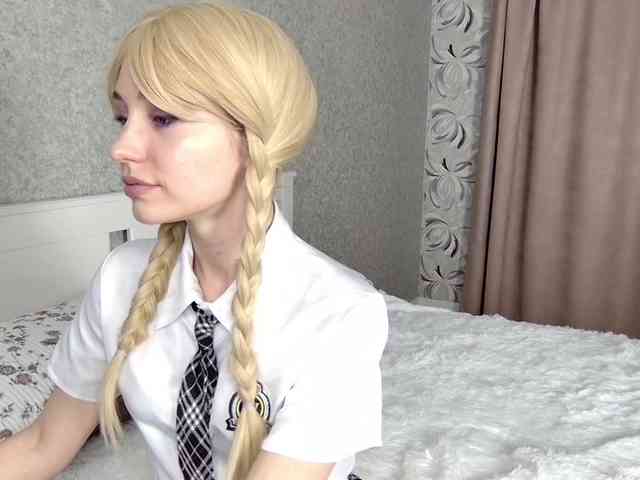 MillaLunaStiy webcam