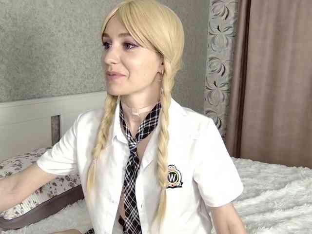 MillaLunaStiy webcam