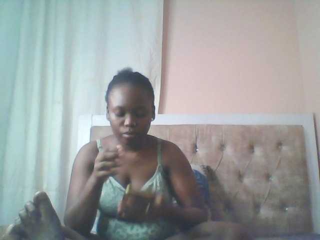 Eveeve Live Cam on BongaCams