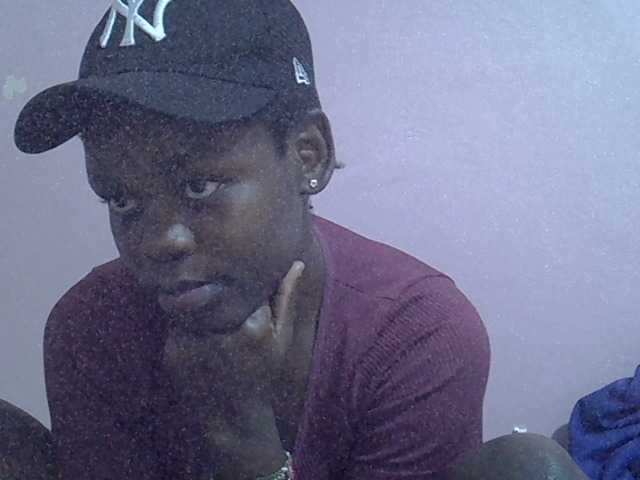 Ebonyprincess14 streaming now